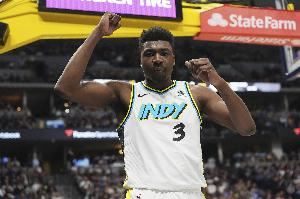 备胎🛞欧媒：瓦兰不来 帕纳辛纳科斯接近签约托马斯-布莱恩特