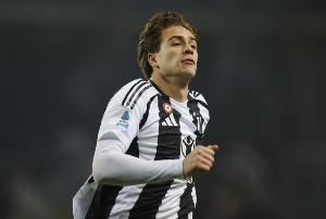 有意挖角👀土媒：利物浦密切关注伊尔迪兹，派球探考察其表现