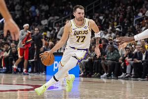 下半场强度提升?东契奇:黄蜂首节投疯了 我们必须得更有侵略性