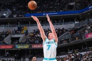 黄蜂这回选对了?4号秀克尼佩尔近2场场均26分7.5板4.0助1.5断